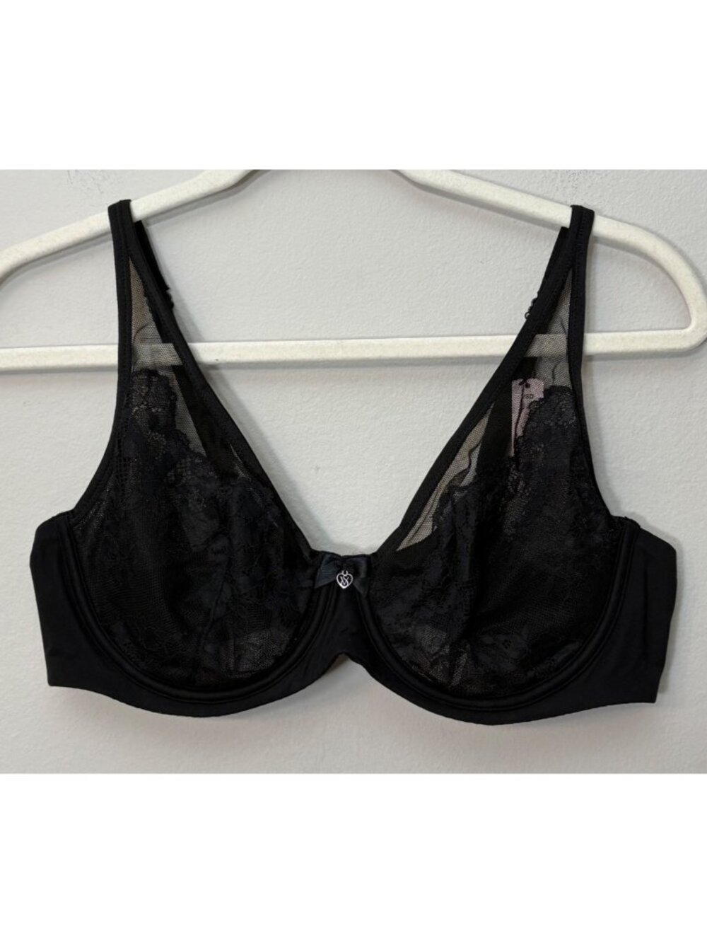 NEW Victoria's Secret 38C Lace Unlined Plunge Mesh Bra Black Casual Date Night